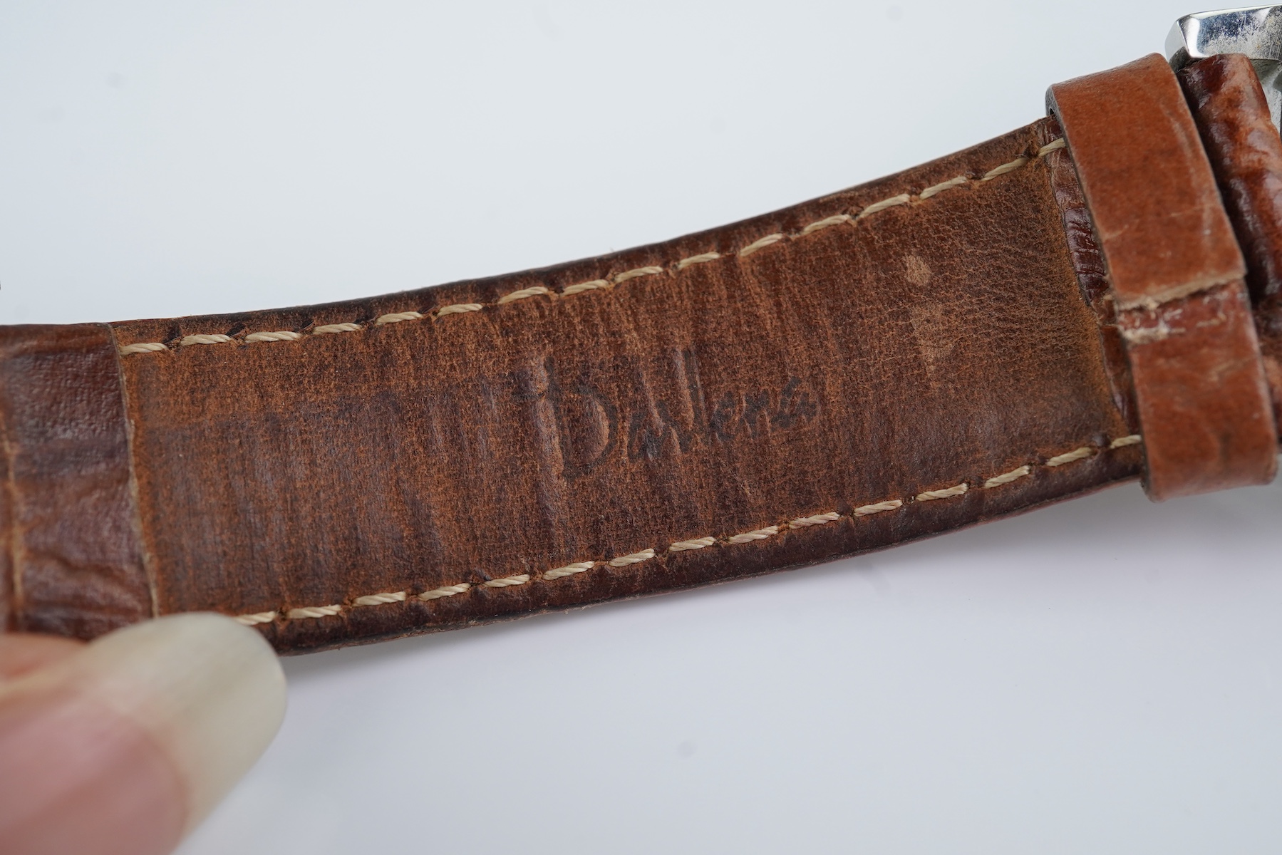 A gentleman's stainless steel Omega manual wind wrist watch